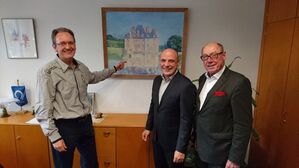 v.l.n.r.: BM Ralf Göck, Daniel Born MdL, GR Roland Schnepf